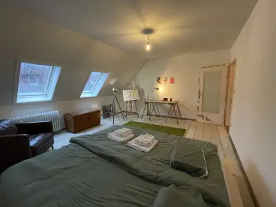JonnysArtApartment 5