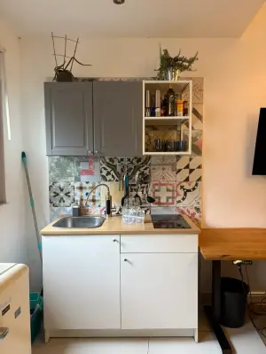 JonnysStudio 6